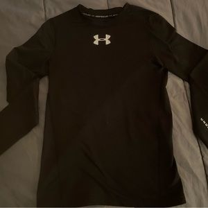 Long sleeve under armour workout top